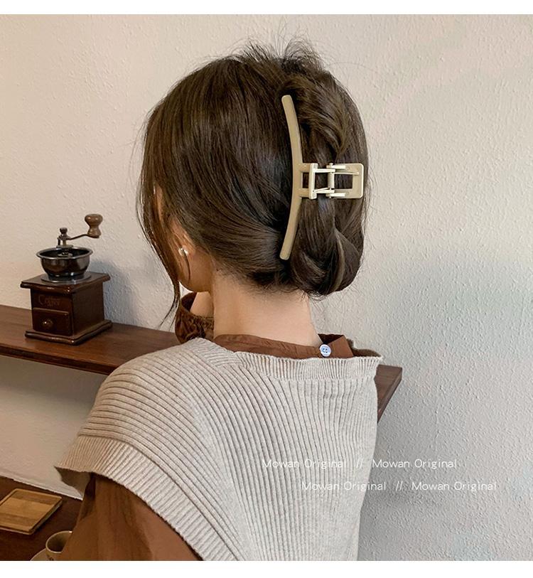 Pinza para el cabello elegante estilo francés minimalista_voghion.com