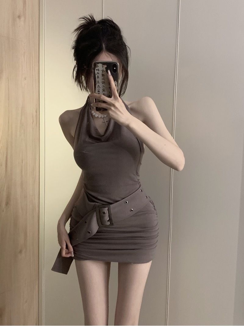 歐美辣妹性感純欲掛脖連衣裙女生小眾設計感別致腰帶顯瘦包臀裙子