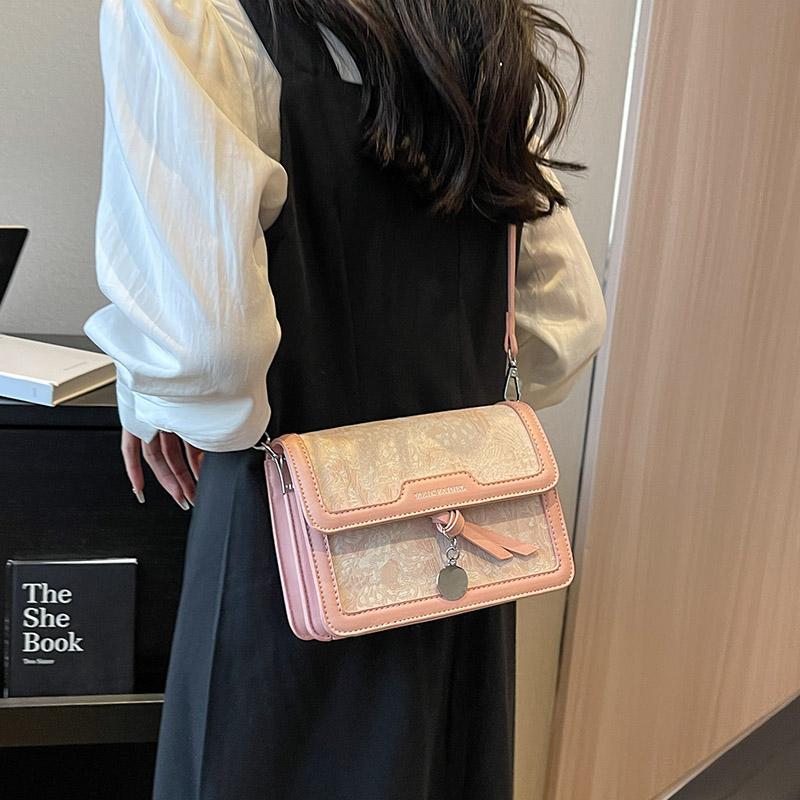 High-End Fashion Versatile For Women 2023 New Trendy Summer Textured Single Shoulder Small Square Niche Crossbody Bag_voghion.com