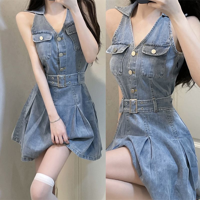 Design sense halter neck denim dress summer  new waist waist niche hot girl a-line pleated skirt women's clothing