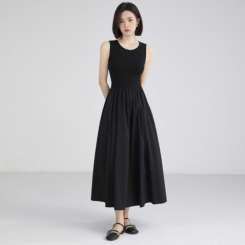 法式茶歇黑色無袖連衣裙子女2023夏季新款收腰赫本風背心吊帶長裙