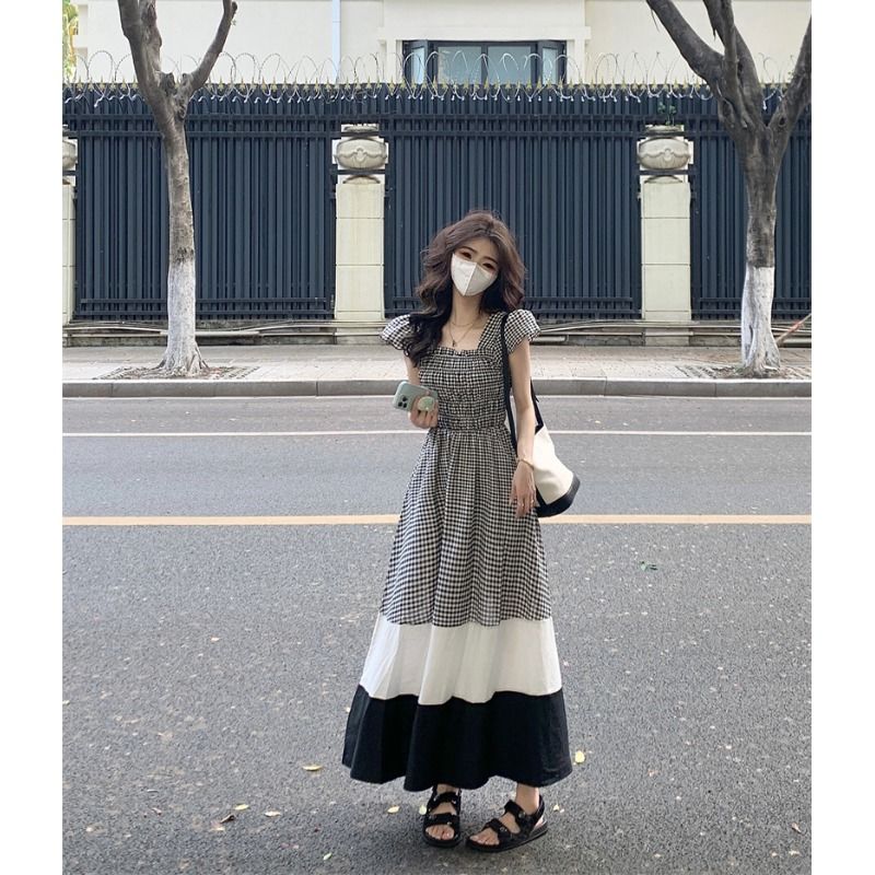 Small flying sleeve plaid contrast color temperament dress women's summer 2023 new waist a-line design sense of thin long skirt