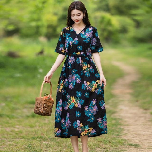 棉麻碎花V領連衣裙夏季新款大碼女裝洋氣顯瘦減齡氣質中長裙子女