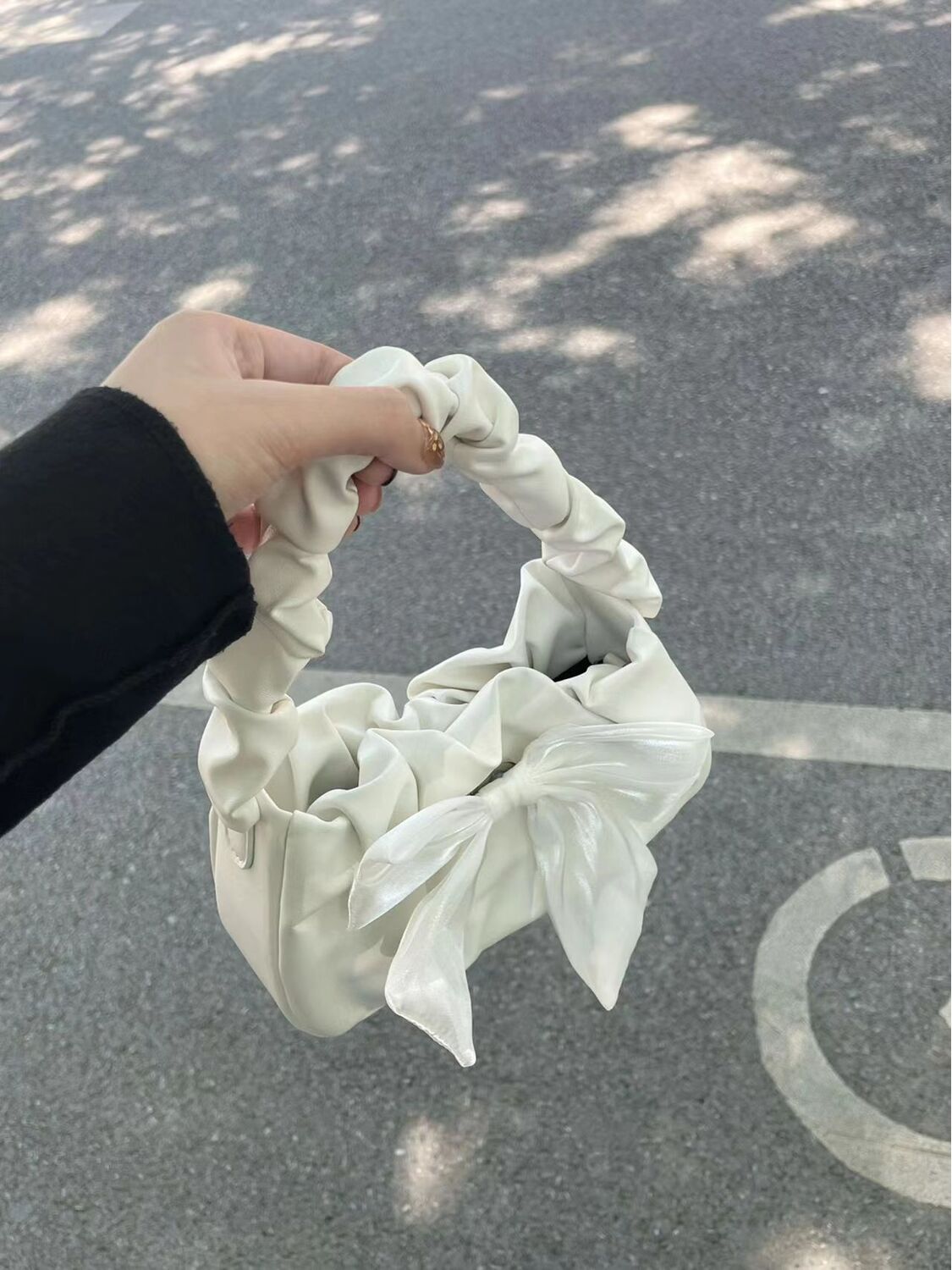 French Bow Small Handbag 2023 Summer Fairy Pleated Versatile Handbag Cloud Leisure Crossbody Bag