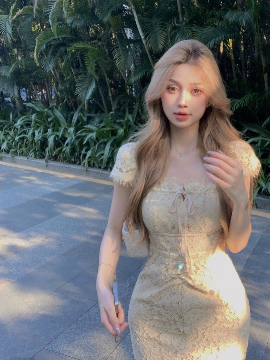 純欲蕾絲方領短袖連衣裙女夏季綁帶收腰修身包臀短裙氣質裙子