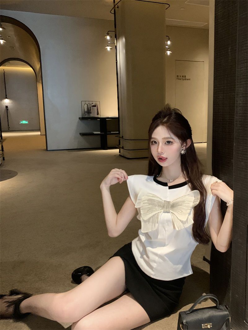 VIBRATE Korean version of bowknot short-sleeved T-shirt women's design sense niche summer splicing slimming slim sweet spicy top