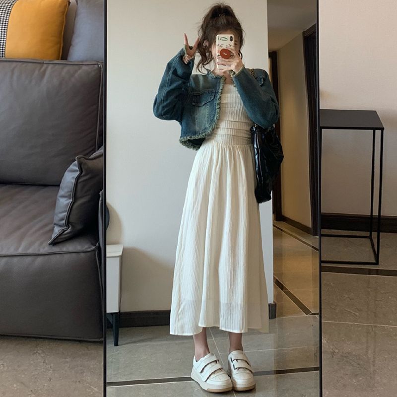 茶歇法式白色抹胸連衣裙子女夏季2023春秋新款小個子無袖小白長裙