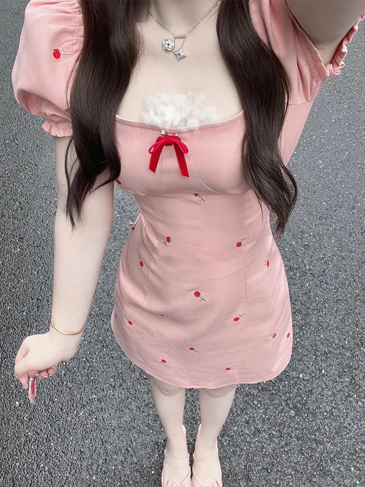 【品牌LALADUDU】胖mm法式純欲甜美連衣裙女夏甜辣妹收腰顯瘦短裙