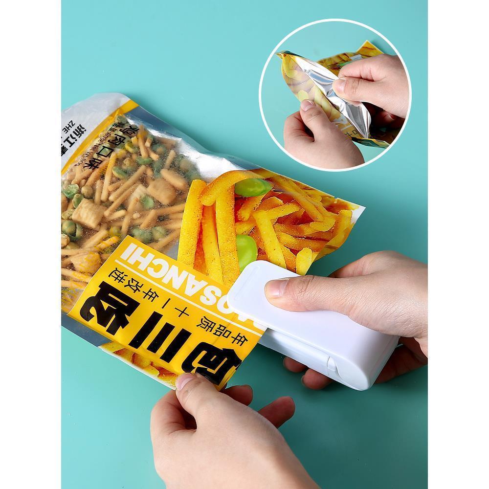 Mini sealing machine small household biscuit food self-sealing machine food vacuum sealing clip heated moisture-proof storage device