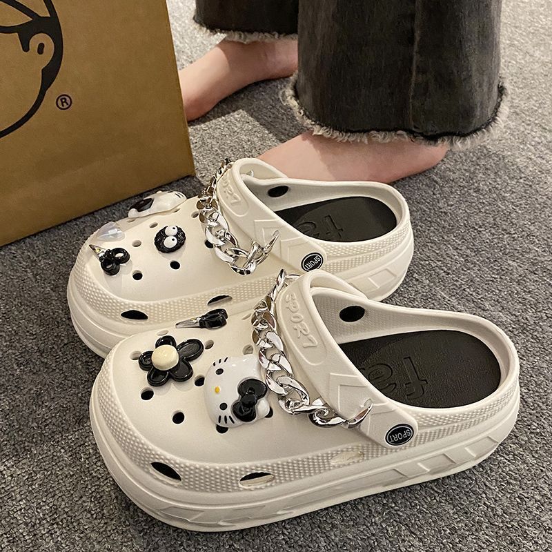 Super thick-soled hole shoes women's summer outerwear  new fashion net red increase height non-slip deodorant sandals and slippers women