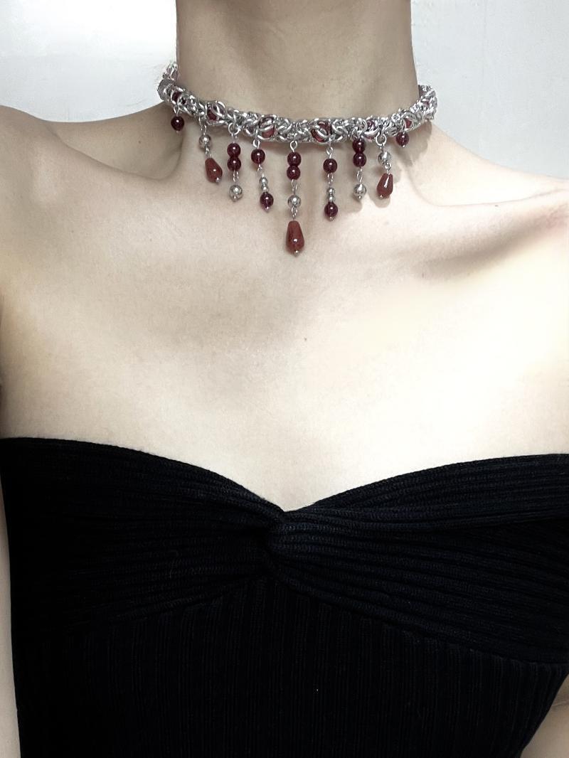 Girocollo gotico vampiro rosso per uomo e donna_voghion.com