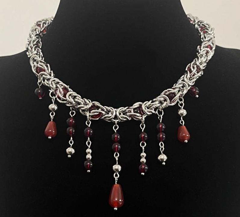Girocollo gotico vampiro rosso per uomo e donna_voghion.com