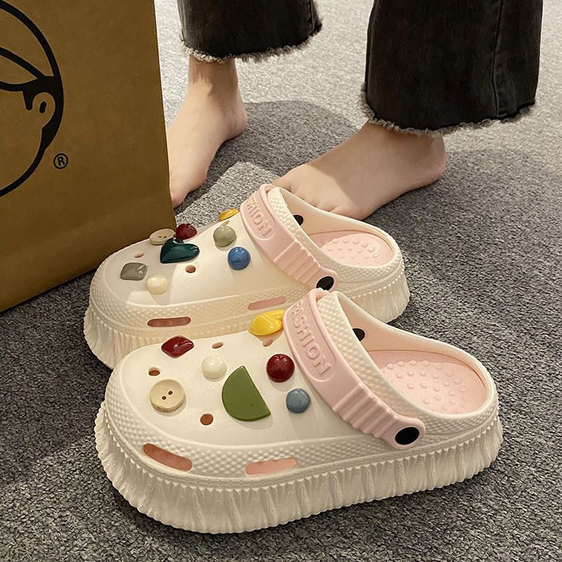 Thick-soled hole shoes ladies summer outer wear 2023 new DIY net red increase height non-slip Baotou sandals and slippers for women