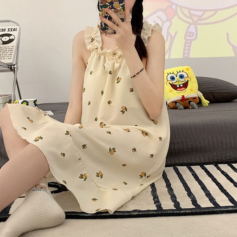 甜美吊帶泡泡皺布帶棉碗不可拆夏季睡衣女可愛木耳卷邊套裝