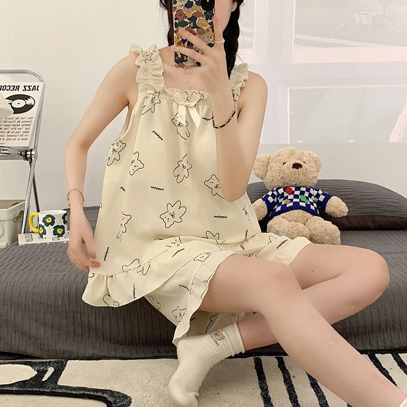 睡衣女夏季新款吊帶套裝泡泡棉帶胸墊不可拆可愛木耳卷邊裝飾