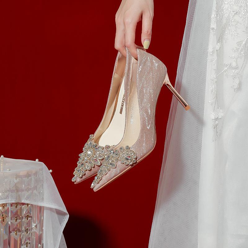 香槟色婚鞋女2023年新款新娘鞋小众高级感不累脚水晶高跟鞋