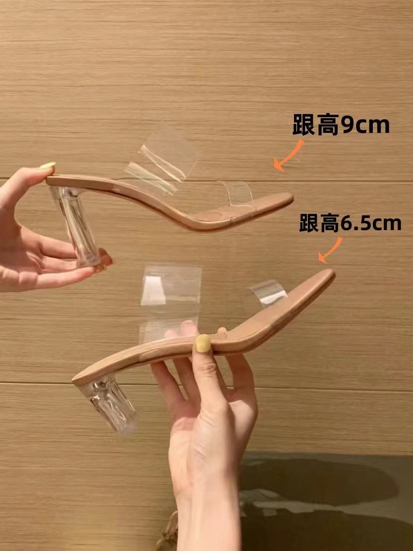 粗跟涼鞋女夏2023年新款夏季透明中跟水晶仙女風一字帶涼拖鞋大碼