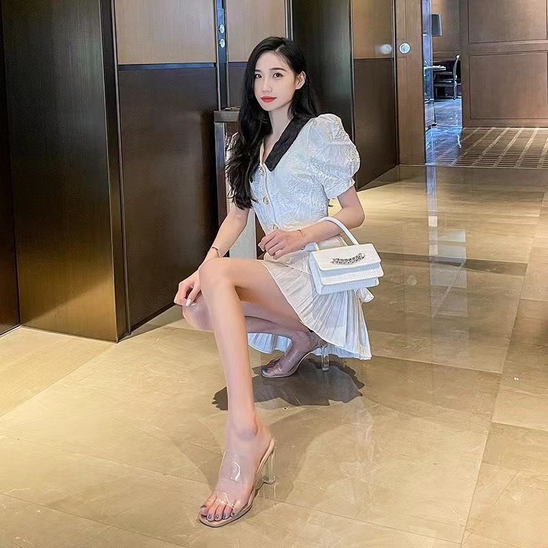 2023新款透明水晶跟串珠露趾涼拖鞋女夏外穿時尚百搭粗跟一字拖鞋
