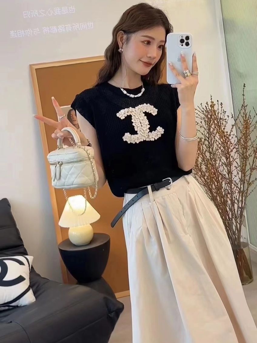 Fashionable fragrance suit women's summer new heavy industry short-sleeved thin T-shirt + casual all-match high-waist skirt