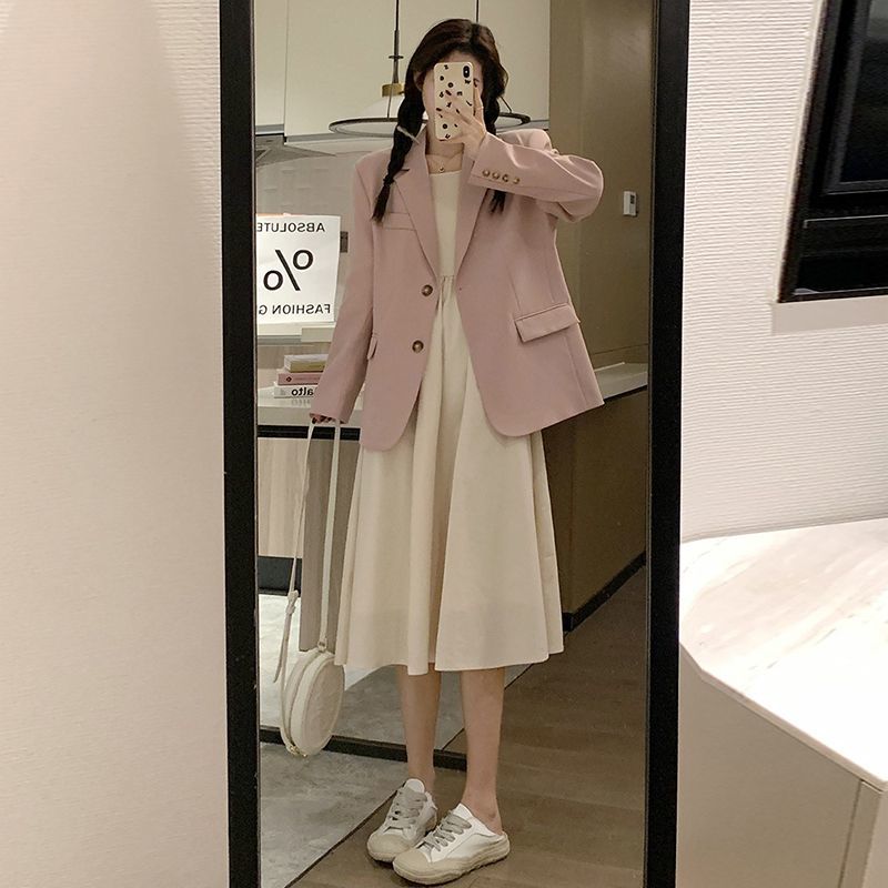 Pink small suit jacket for women 2023 spring and autumn new style small high-end design niche casual short suit