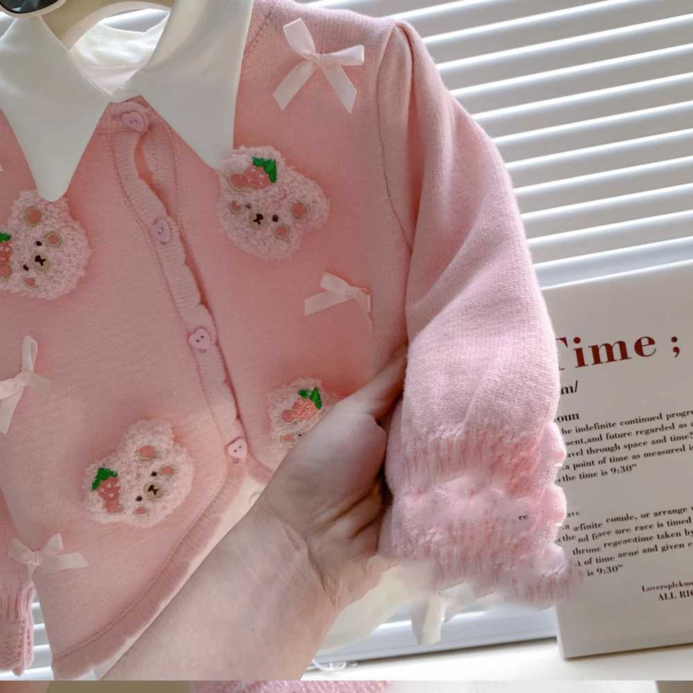 韩国童装2023冬季新款女童洋气甜美立体卡通针织开衫