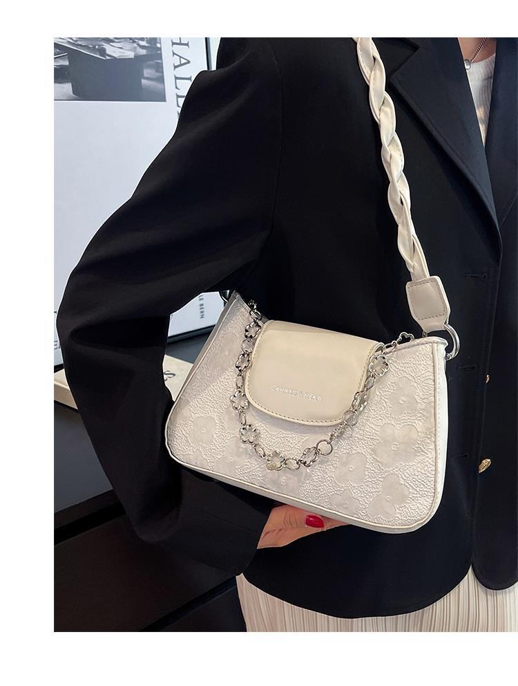 High-End Small For Women 2022 New Texture 2023 Niche Design Single Shoulder Underarm Chain Crossbody Bag_voghion.com