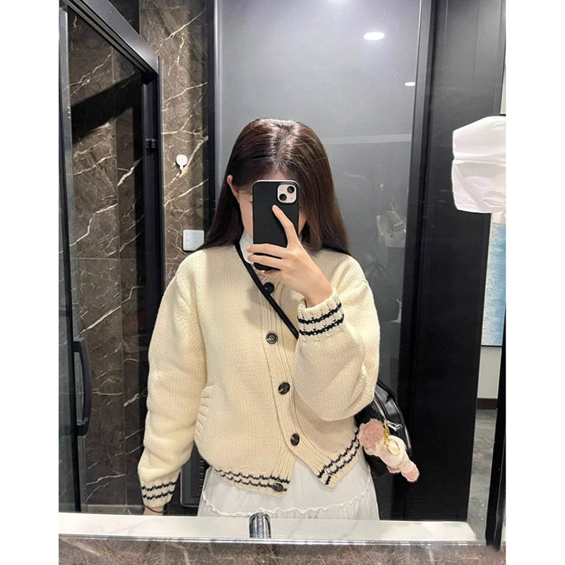 美式復古針織毛衣女秋季新款休閒學院風寬鬆v領短外套設計感刺繡