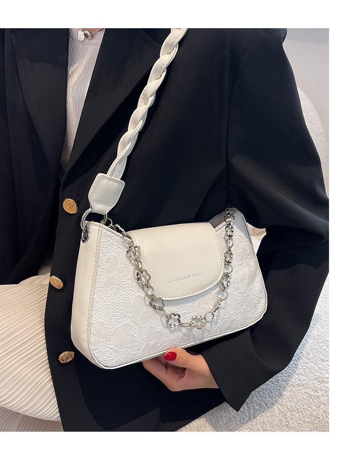 High-End Small For Women 2022 New Texture 2023 Niche Design Single Shoulder Underarm Chain Crossbody Bag_voghion.com