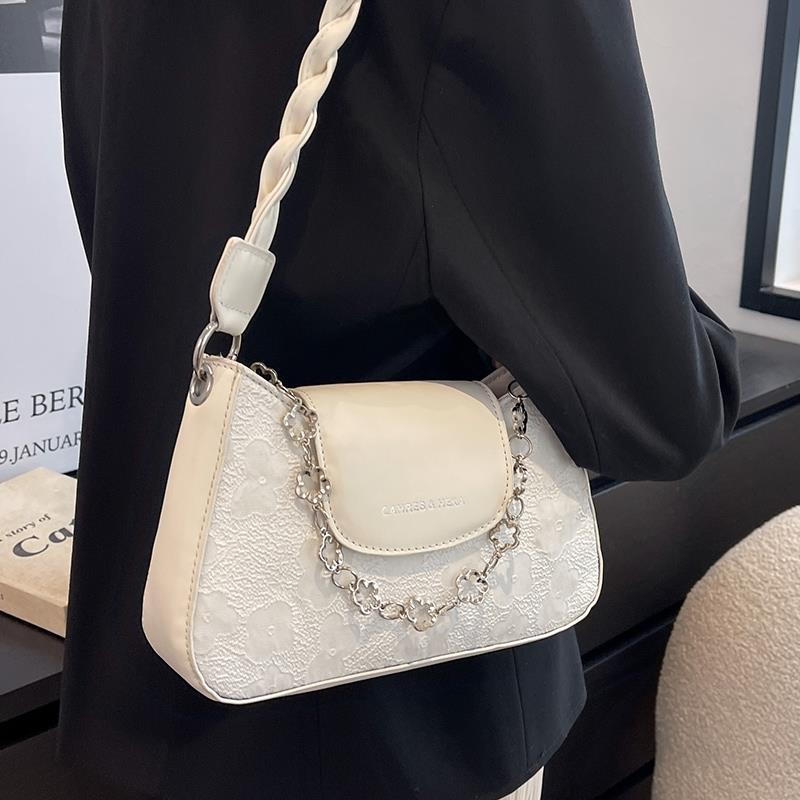 High-End Small For Women 2022 New Texture 2023 Niche Design Single Shoulder Underarm Chain Crossbody Bag_voghion.com