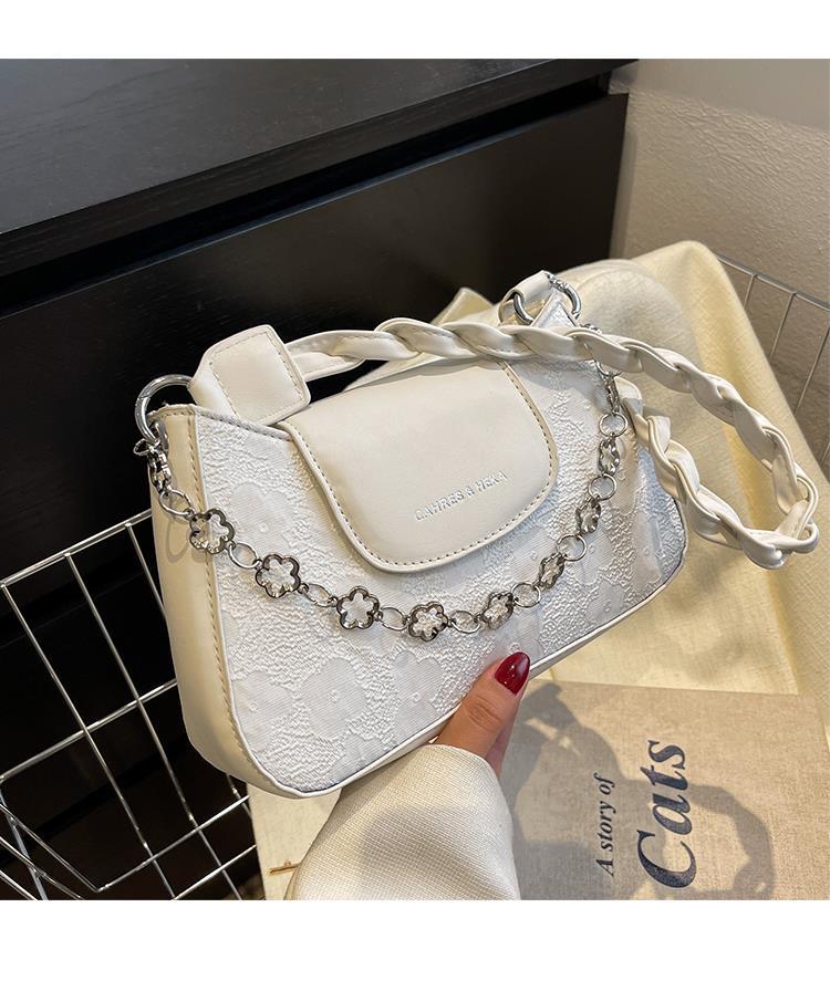 High-End Small For Women 2022 New Texture 2023 Niche Design Single Shoulder Underarm Chain Crossbody Bag_voghion.com