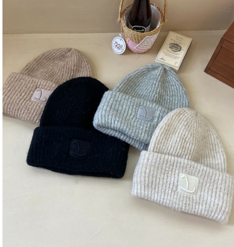 Knitted Beanie Hat For Men Warm Winter Woollen Hat Solid Colour_voghion.com