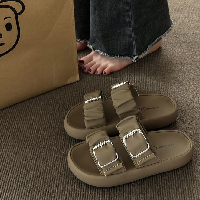Slippers women's 2023 new thick-soled non-slip non-stinky feet sandals women's flat-bottomed fashion high-end one-word slippers