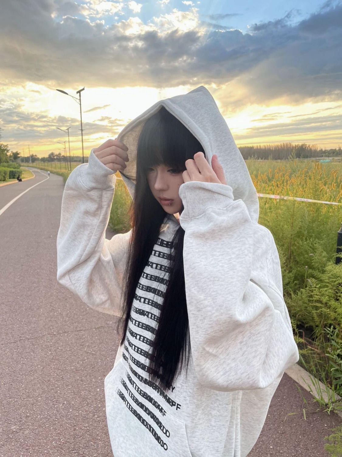 國潮牌美式復古2023新款oversize衛衣女春秋薄款寬鬆小眾連帽外套