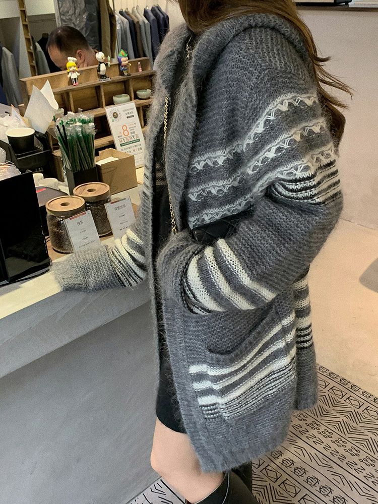 高級感超好看小眾針織開衫溫柔風軟糯奶系條紋連帽毛衣外套女秋季