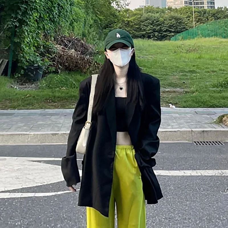 Black suit jacket for women 2023 spring and autumn new style small oversize silhouette loose casual large size suit