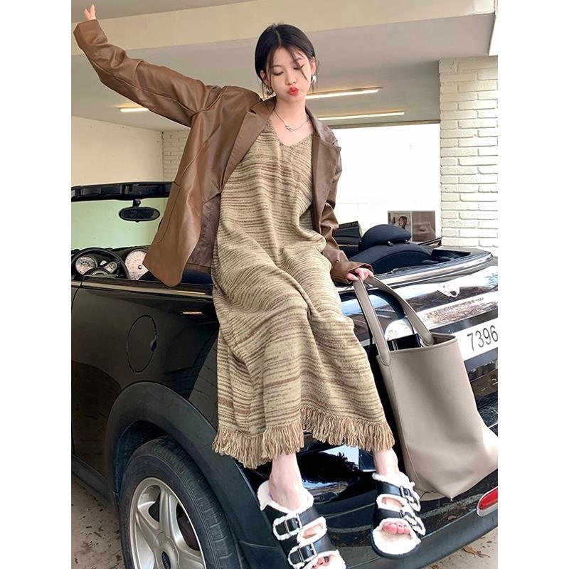 復古流蘇條紋針織吊帶連衣裙女春秋新款內搭打底高級感v領長裙