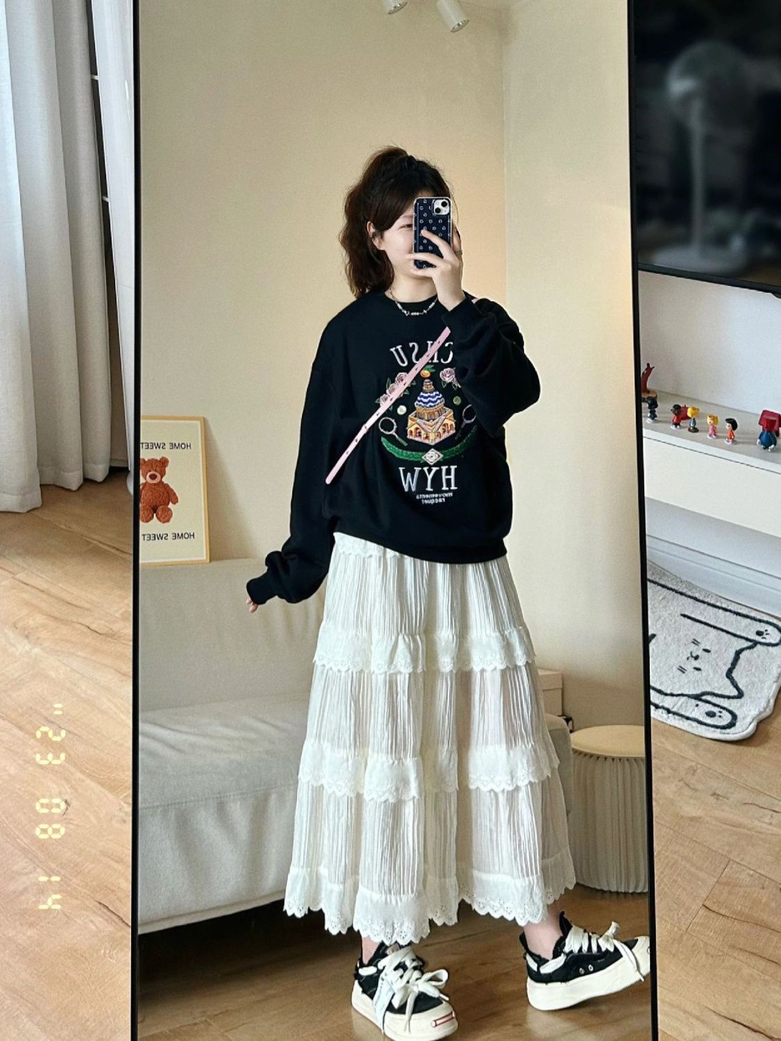 刺繡寬鬆黑色無帽大碼衛衣女春秋2023新款爆款設計感小眾套頭上衣