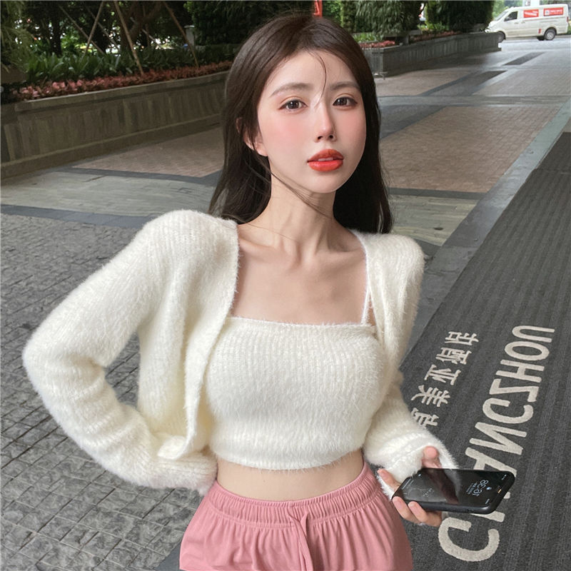 Pure lust style sweet hot girl temperament fashion suit 2022 autumn new knitted cardigan vest two-piece set ins trend