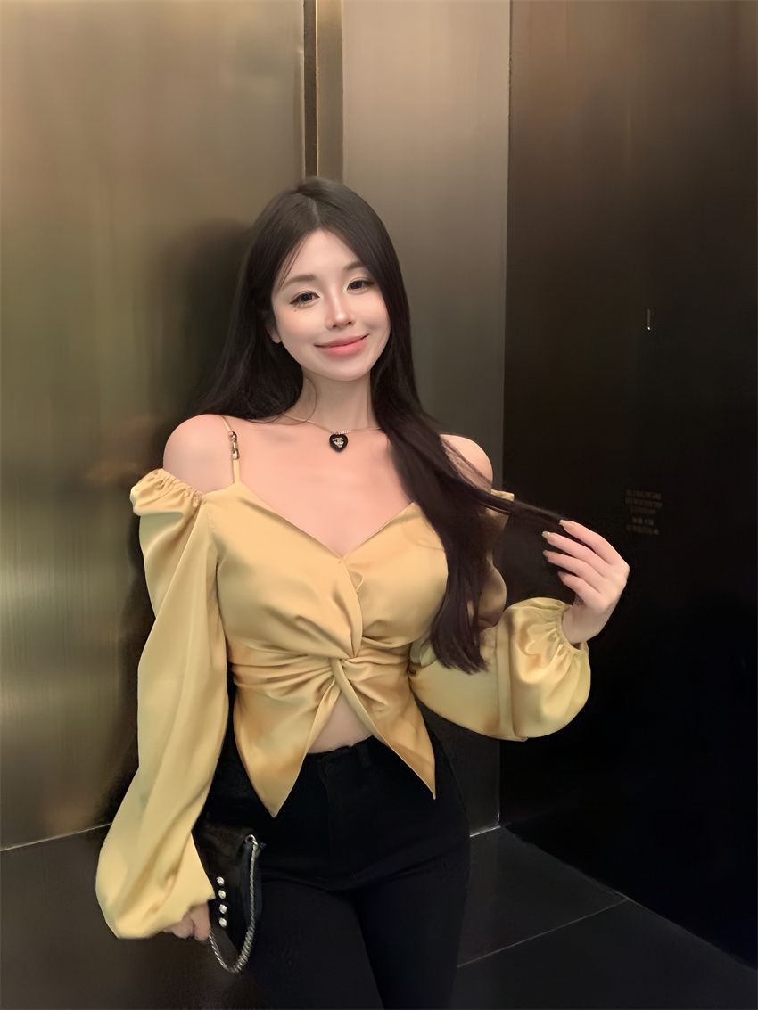 法式時尚設計感小眾百搭休閒純欲氣質V領露肩打結燈籠袖上衣女秋