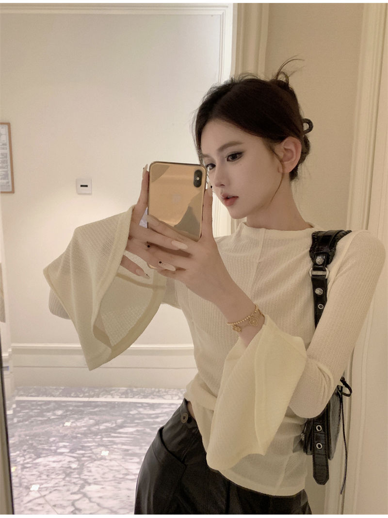 純色圓領喇叭長袖T恤女秋季性感辣妹修身顯瘦休閒百搭設計感上衣