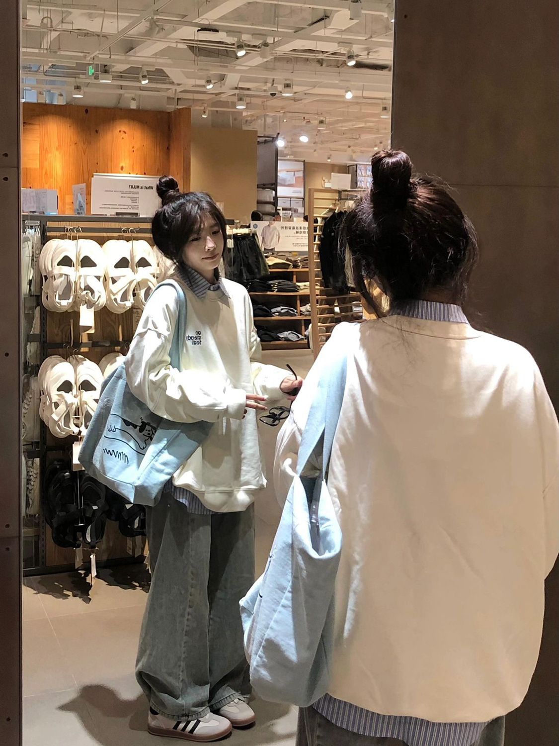 美式復古情侶裝圓領衛衣女春秋2023新款小個子慵懶風長袖上衣外套