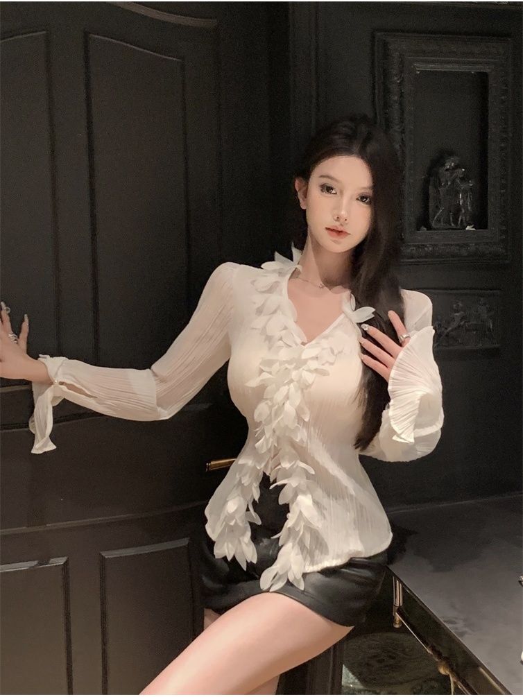 法式v領立體花朵襯衫女秋季修身收腰長袖襯衣設計感小眾別致上衣