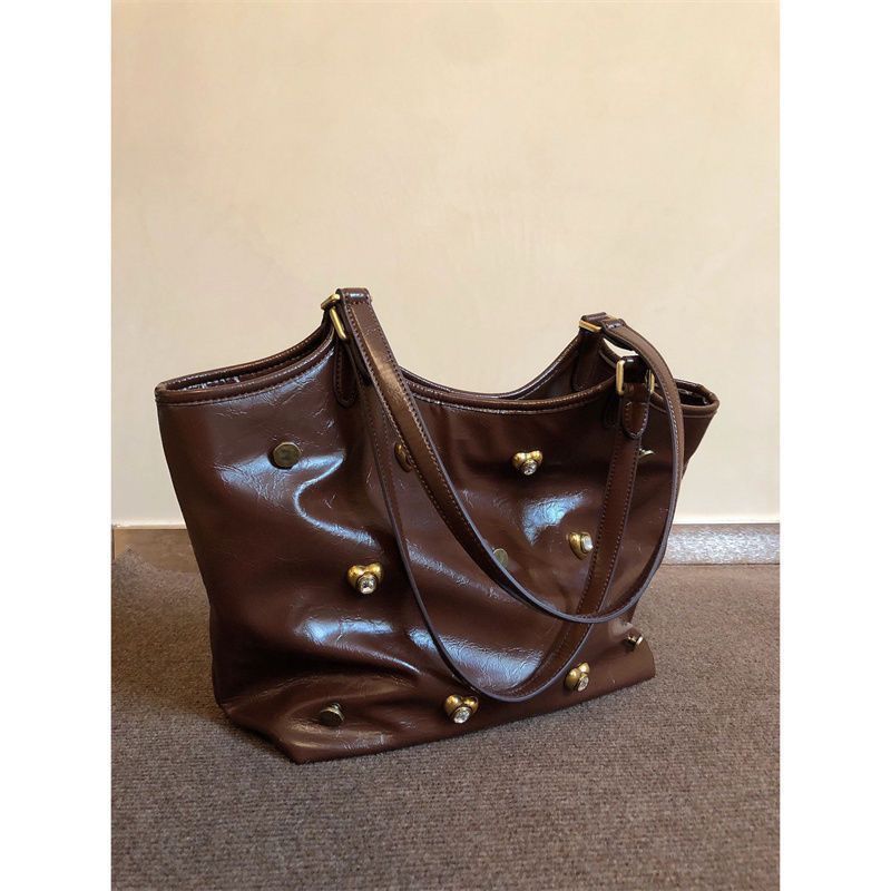 Forest style high-looking niche design large-capacity tote bag for women early autumn retro lazy style brown soft leather shoulder bag