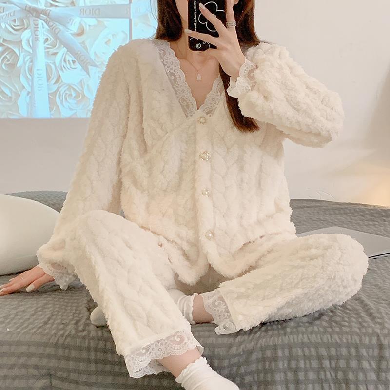 睡衣冬季女珊瑚絨加厚蕾絲ins宮廷風法蘭絨開衫可愛V領套裝家居服