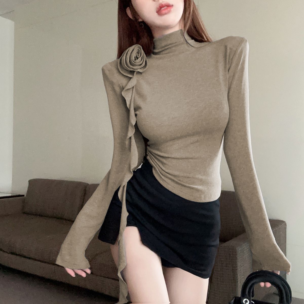 高級感氣質修身顯瘦半高領女生早秋百搭立體花朵裝飾長袖T恤上衣