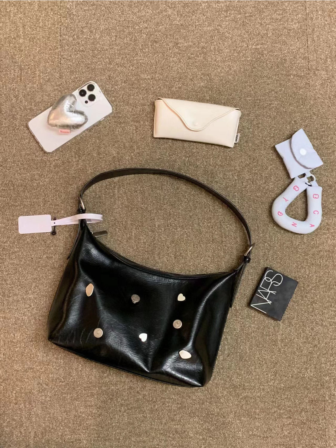 Small Design Sense Bag for Women 2023 New Solid Color Fashion Brand Underarm Bag Metal Heart One Shoulder Tote Bag for Women
