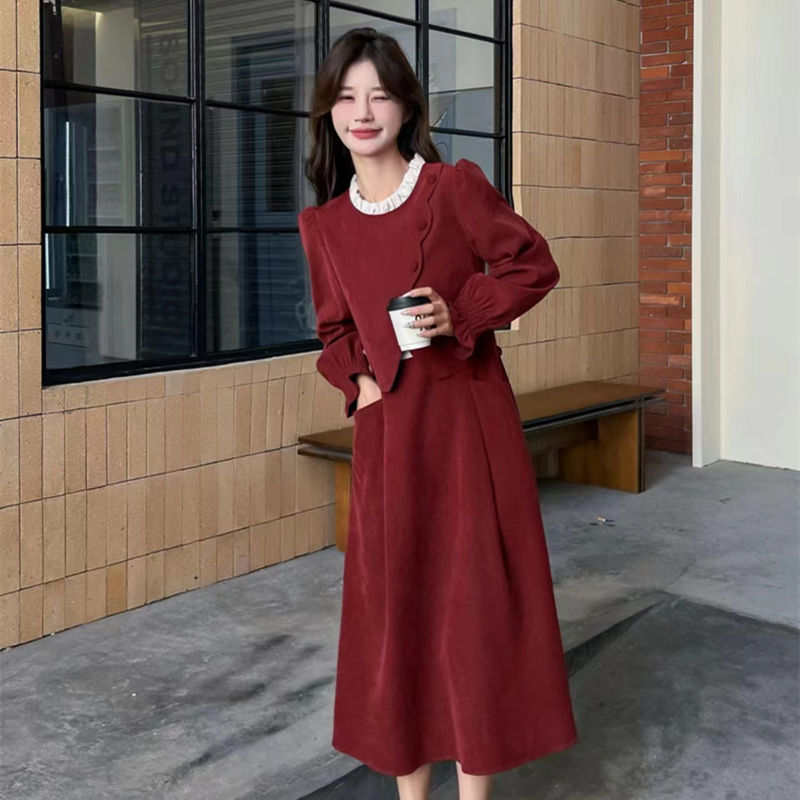 假兩件套長袖連衣裙女氣質2022年新款流行法式圓領燈芯絨系帶裙子