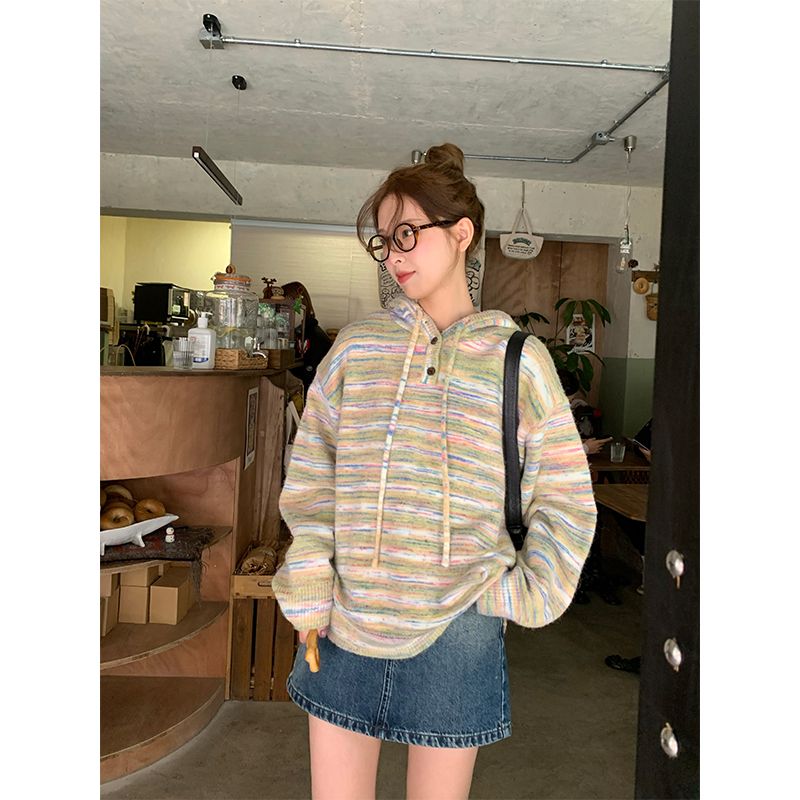 設計感彩虹條紋連帽毛衣春秋女套頭毛針織衫溫柔寬鬆復古慵懶上衣