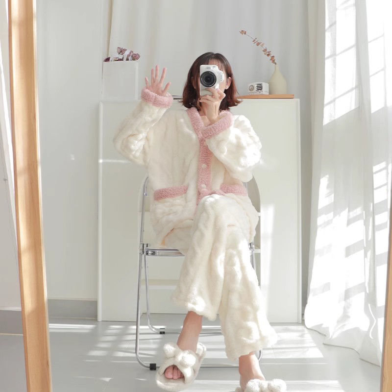 睡衣秋冬季女款珊瑚絨加厚加絨2023年新款法蘭絨網紅風家居服套裝