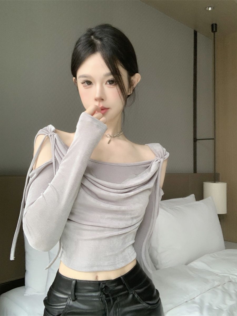 設計感盪領露肩長袖T恤女秋性感辣妹褶皺短款修身上衣銀色打底衫
